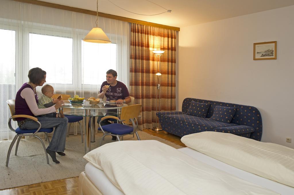 Tirolerhaus Lägenhet Walchsee Rum bild